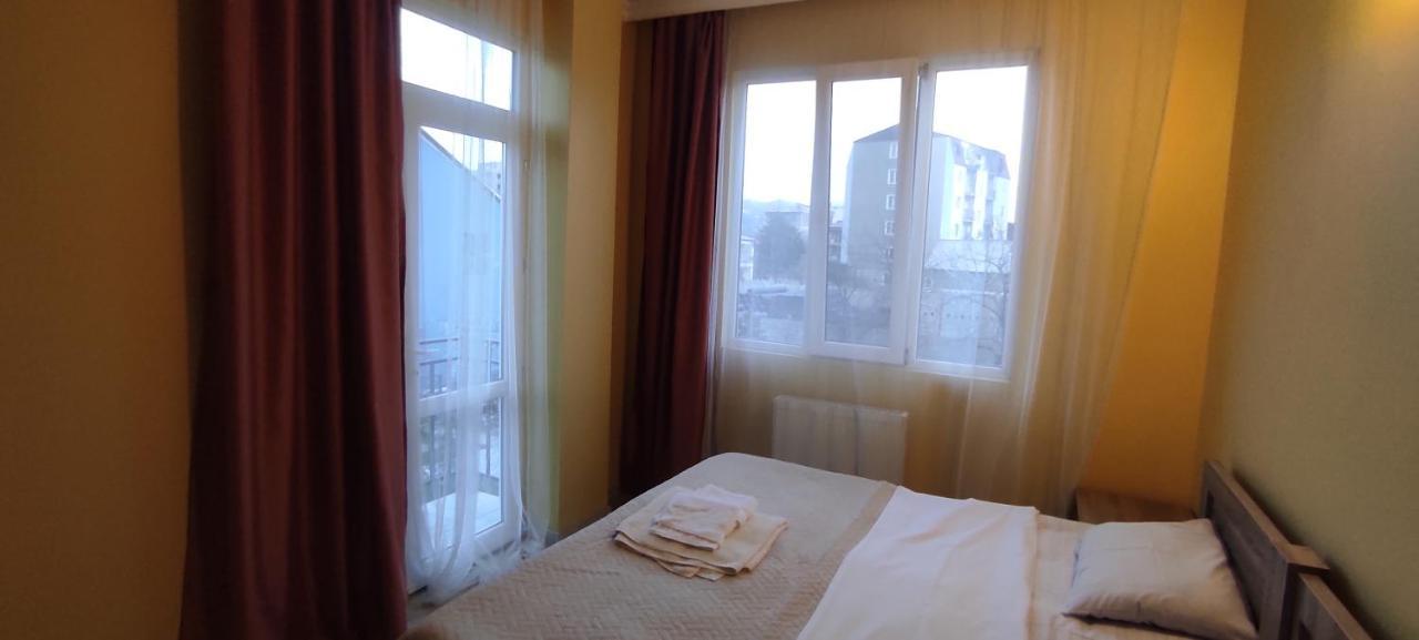 Femily Hotel In Batumi Mareti Str 2 Esterno foto