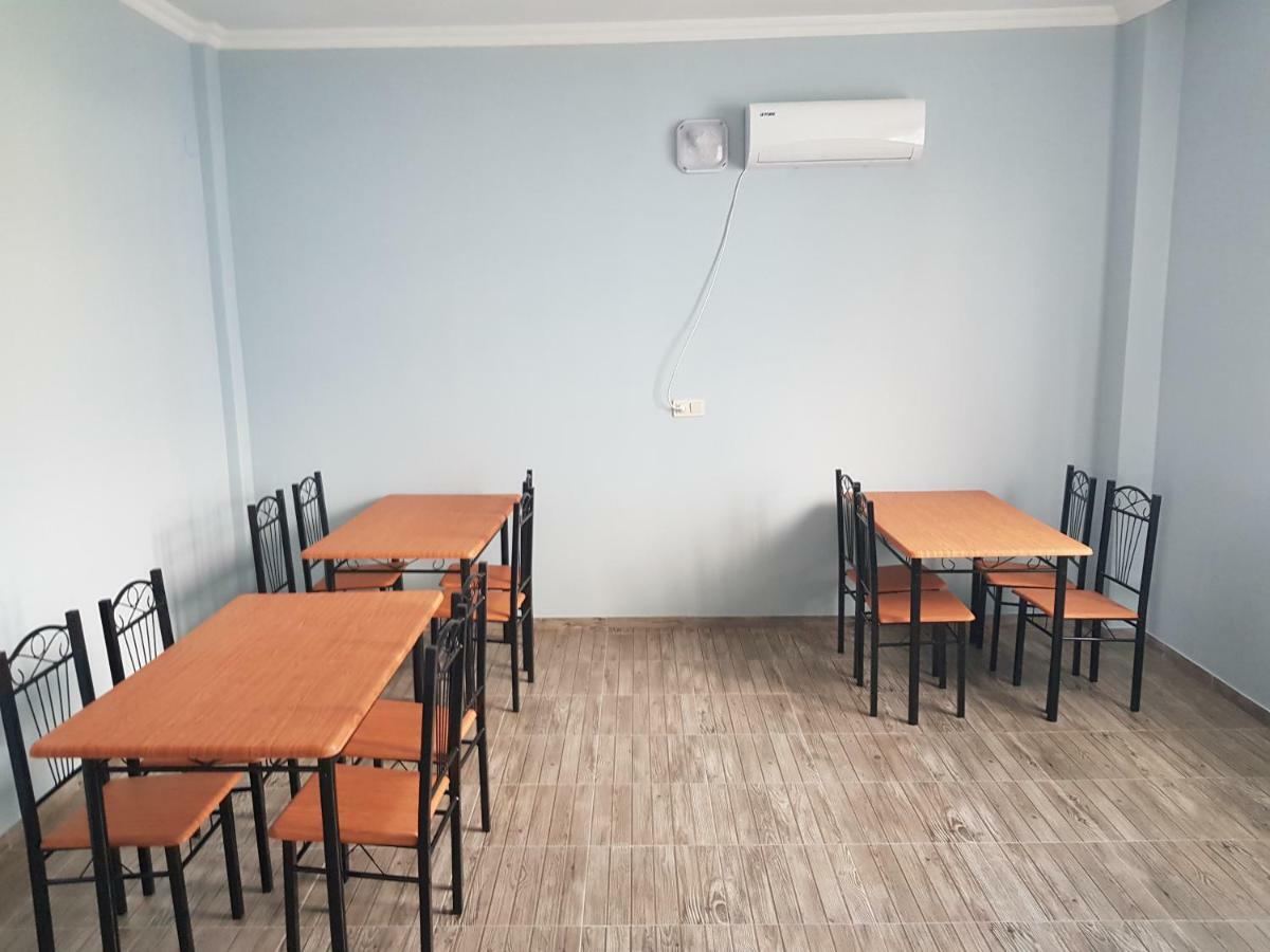 Femily Hotel In Batumi Mareti Str 2 Esterno foto